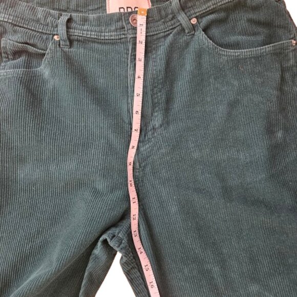 BDG Urban Outfitters  High and Wide 100% Cotton Green Corduroy Pants Sz 34 - Picture 12 of 14